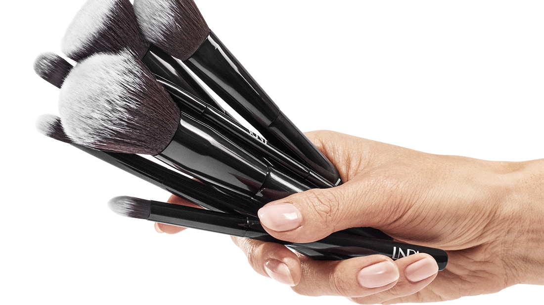Makeup Brushes – The Secret to a Flawless Finish
