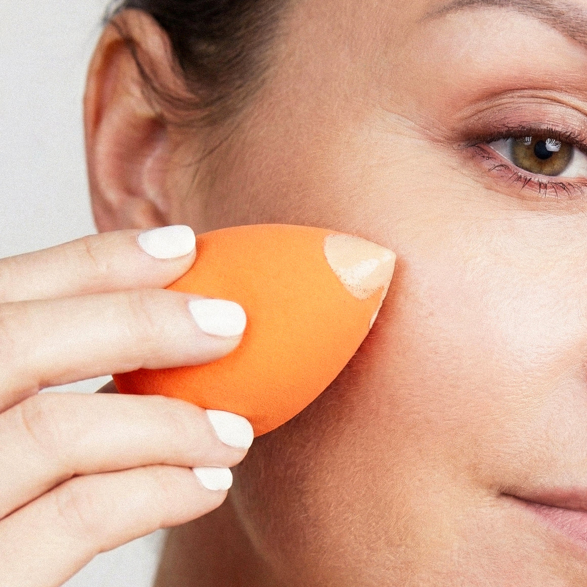 Makeup blender