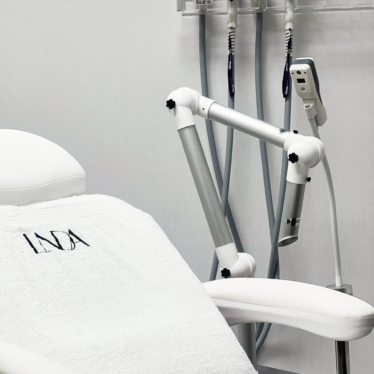 Laser i behandlingsrommet – LNDA Skin Clinic